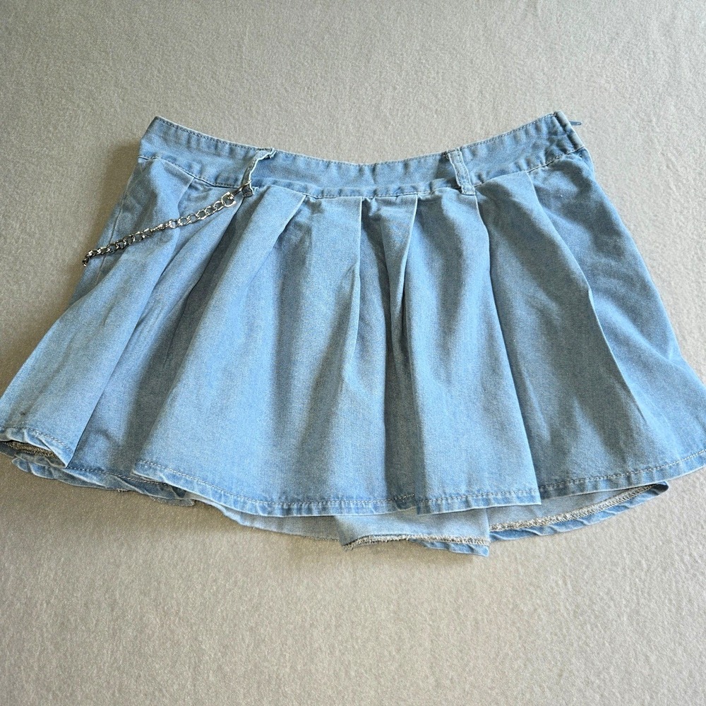 Social Collision Pleated Mini Skirt Womens Medium Light Blue Denim Chain Detail